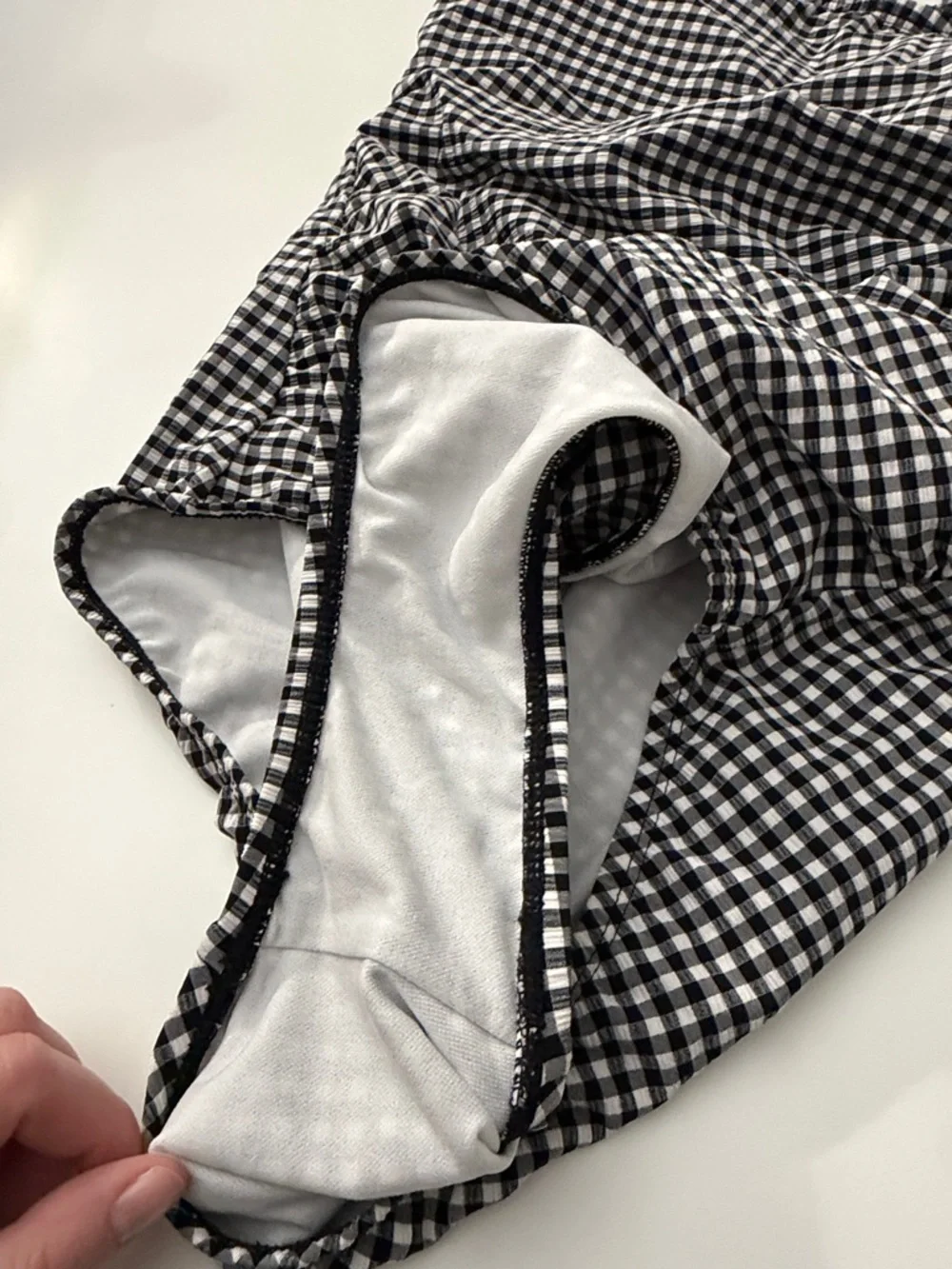 Kona Sol Black & White Gingham Full Seat Coverage One Piece Swimsuit Size Large - Picture 4 of 4